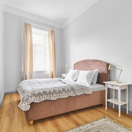 New And Lovely Apartament In Vilnius City Centre Exterior photo